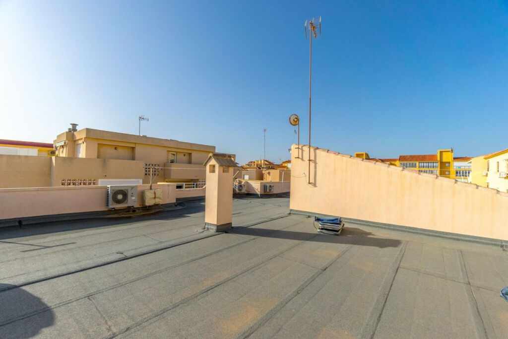 Middle Floor Apartment La Mata Alicante - image 18