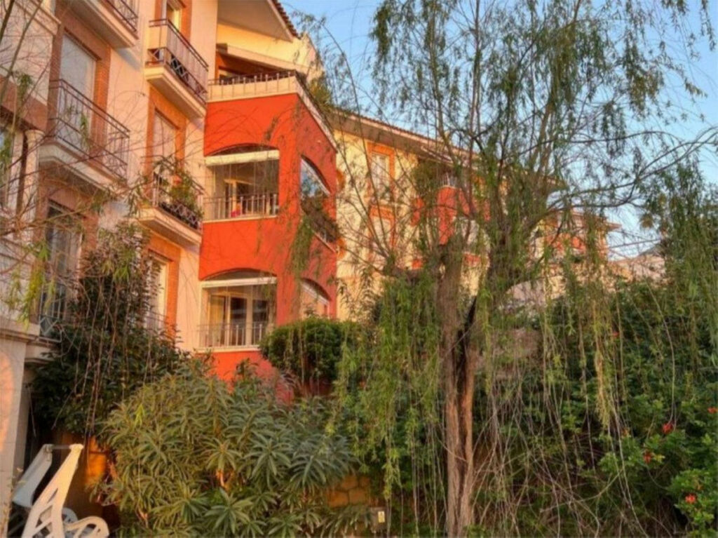 Middle Floor Apartment Benalmadena Málaga - image 19