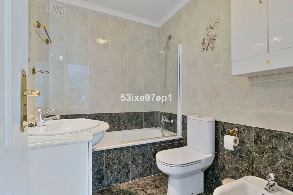 Townhouse Benalmadena Costa Málaga - image 19