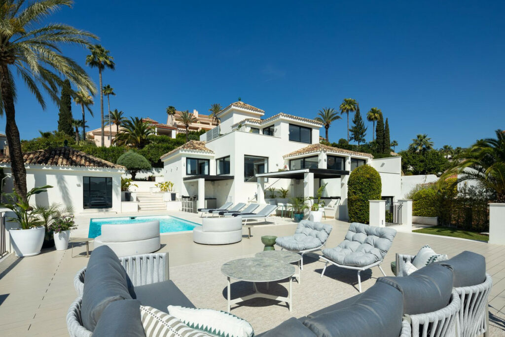 Detached Villa Nueva Andalucía Málaga - zdjęcie 19
