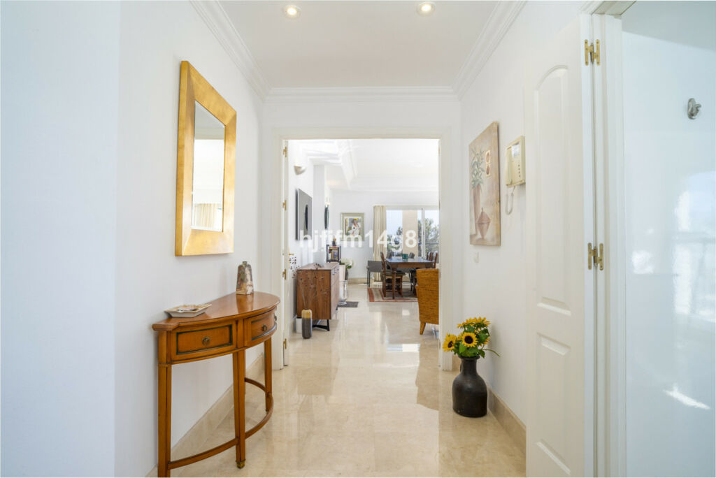 Penthouse Nueva Andalucía Málaga - image 19