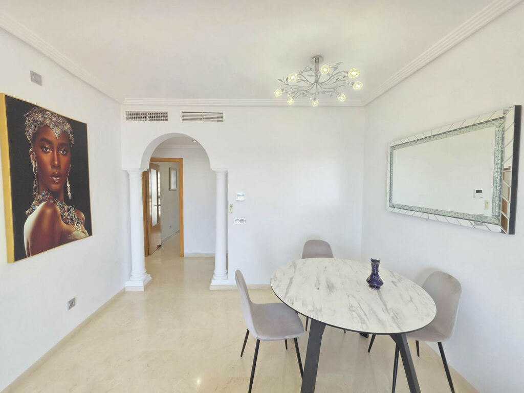 Middle Floor Apartment La Duquesa Málaga - image 19