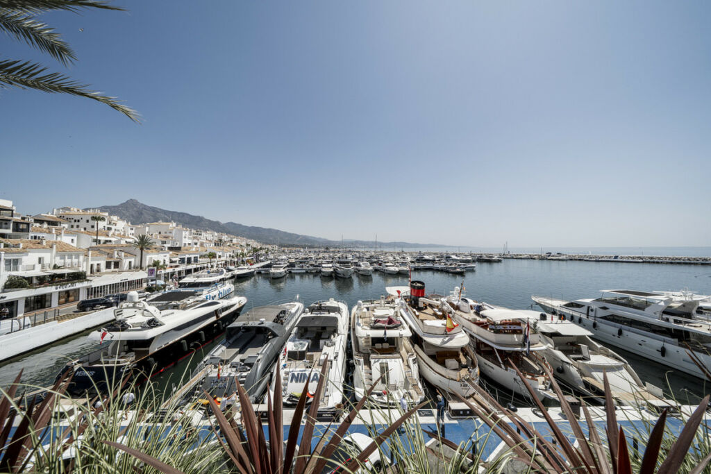 Duplex Puerto Banús Málaga - image 19