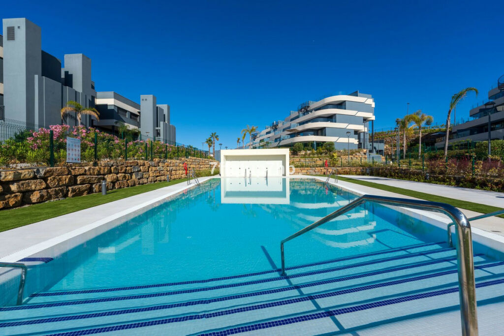 Ground Floor Apartment Estepona Málaga - image 19