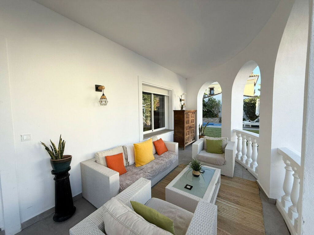 Detached Villa Casares Málaga - image 20