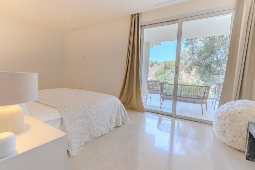 Duplex Nueva Andalucía Málaga - image 19