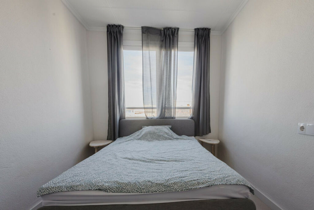Middle Floor Apartment Torrevieja Alicante - image 19