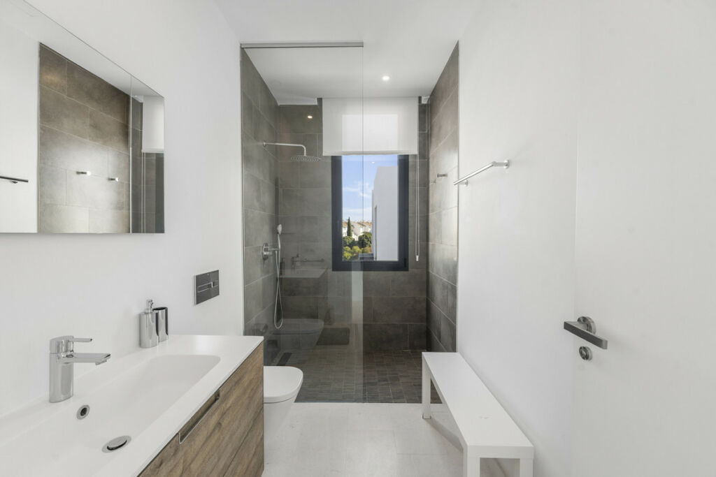 Semi-Detached House Cabopino Málaga - image 19