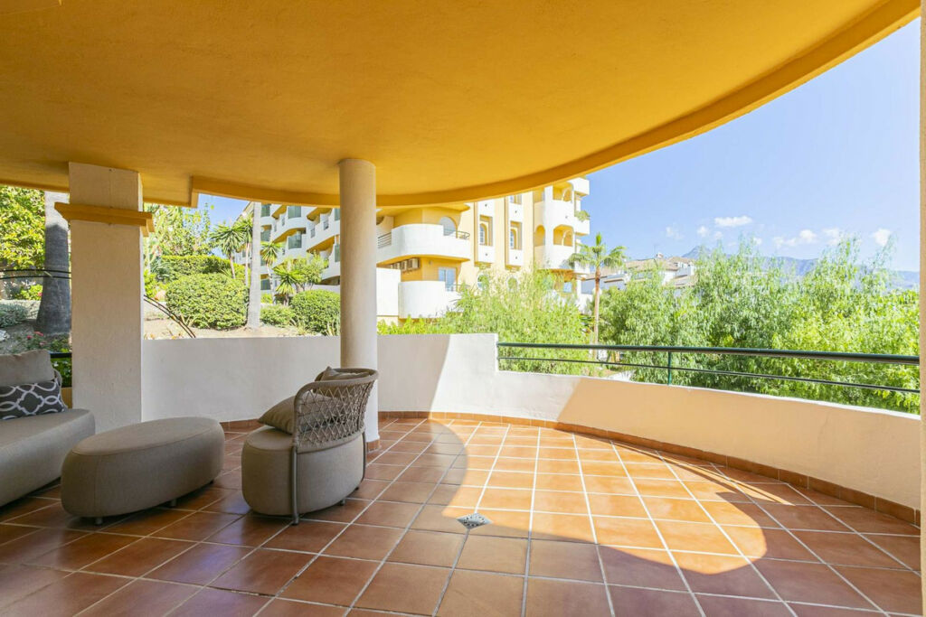 Duplex Nueva Andalucía Málaga - image 19