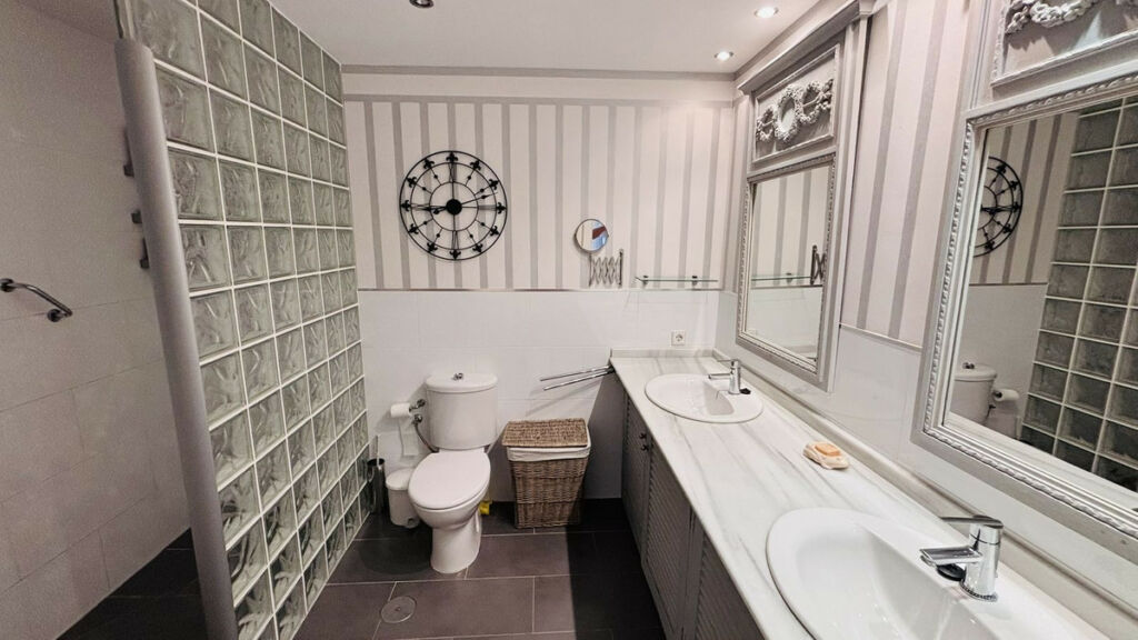 Duplex Las Chapas Málaga - image 19