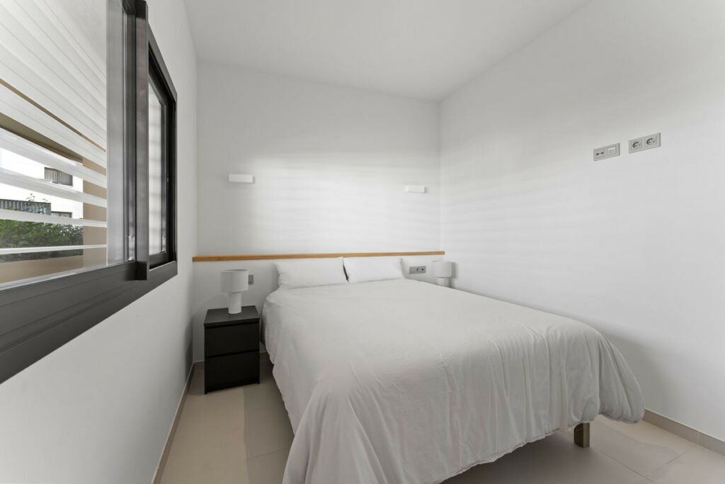 Middle Floor Apartment Higueron Málaga - image 19