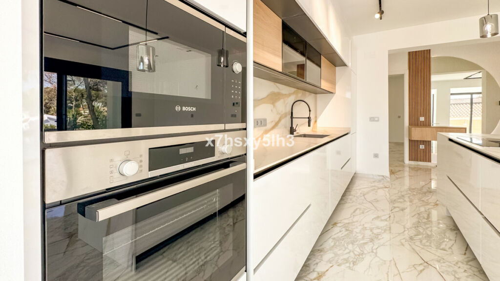 Detached Villa Los Balcones Alicante - image 19