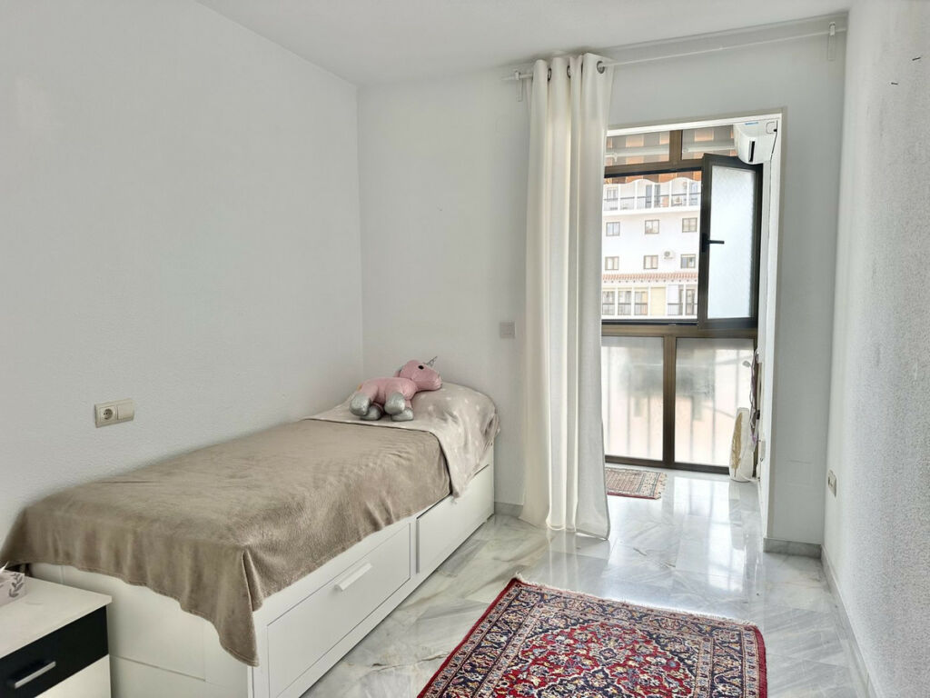 Middle Floor Apartment Fuengirola Málaga - image 19