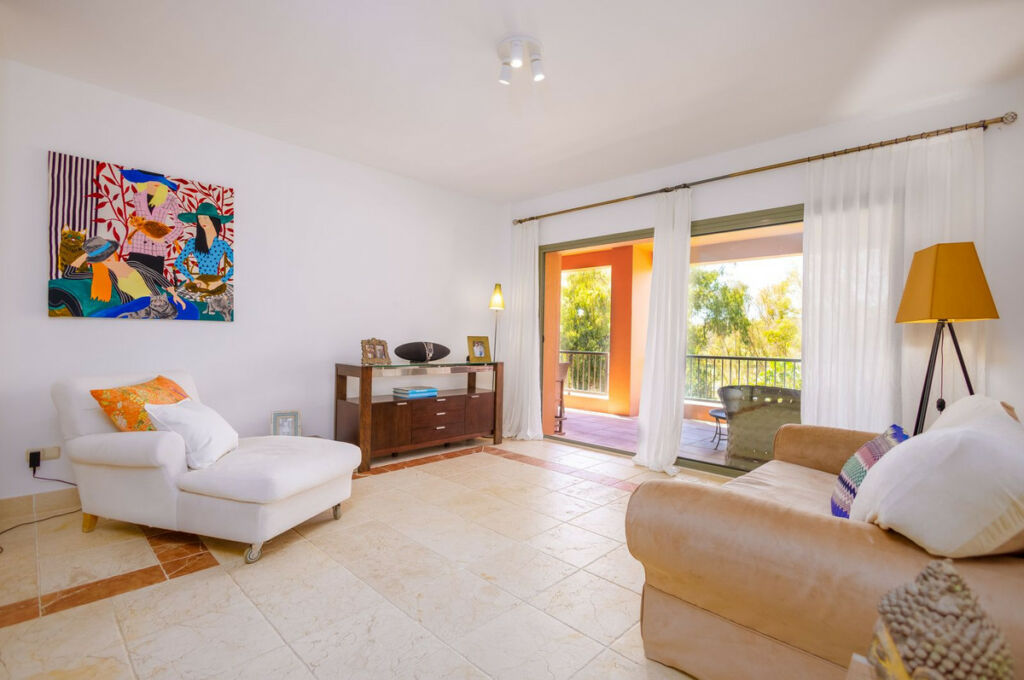 Middle Floor Apartment Estepona Málaga - image 19