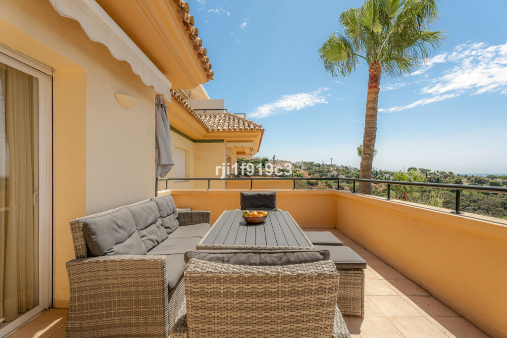 Middle Floor Apartment Elviria Málaga - image 19