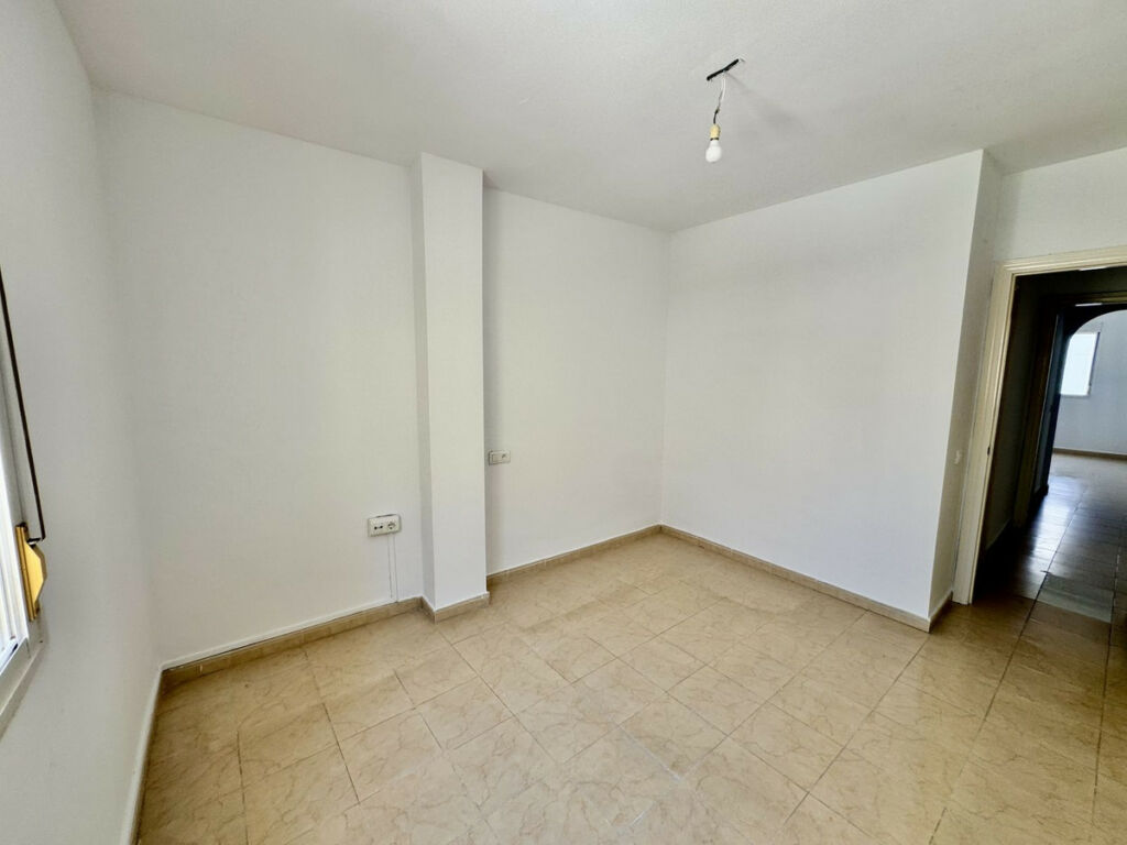 Middle Floor Apartment Las Lagunas Málaga - image 19