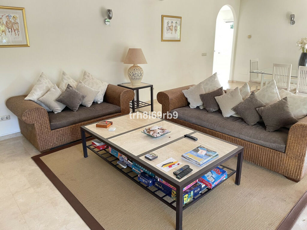 Detached Villa New Golden Mile Málaga - image 19