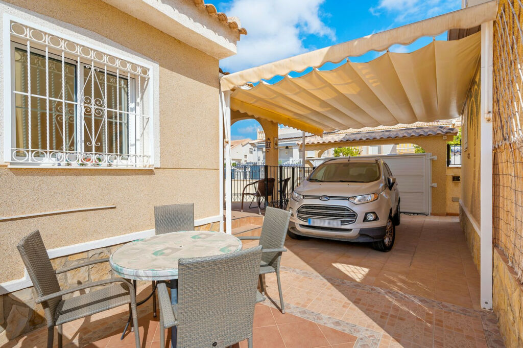 Detached Villa Rojales Alicante - image 19