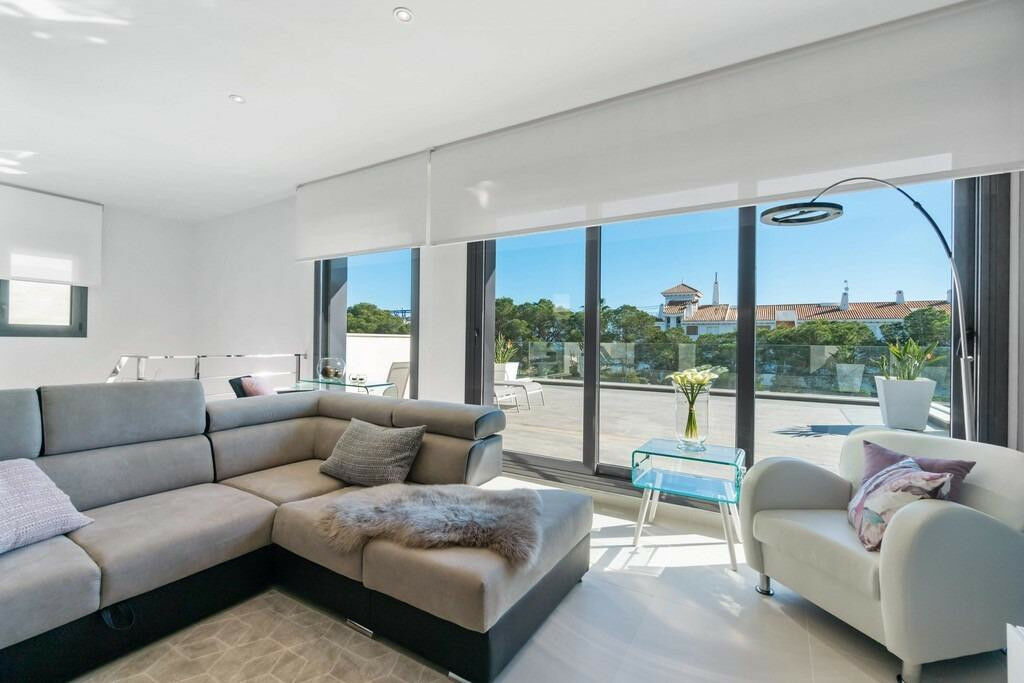 Detached Villa Campoamor Alicante - image 19