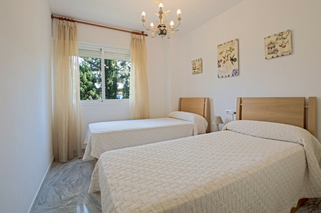 Middle Floor Apartment San Pedro de Alcántara Málaga - image 19