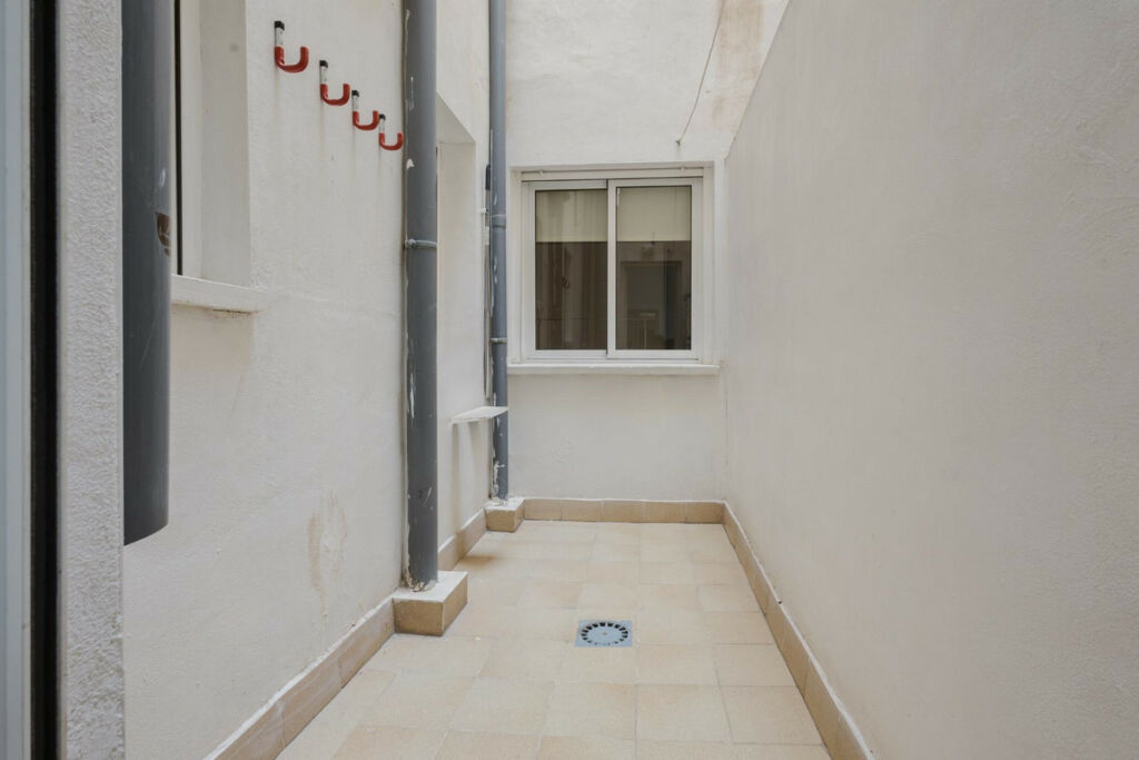 Middle Floor Apartment Torrevieja Alicante - image 19