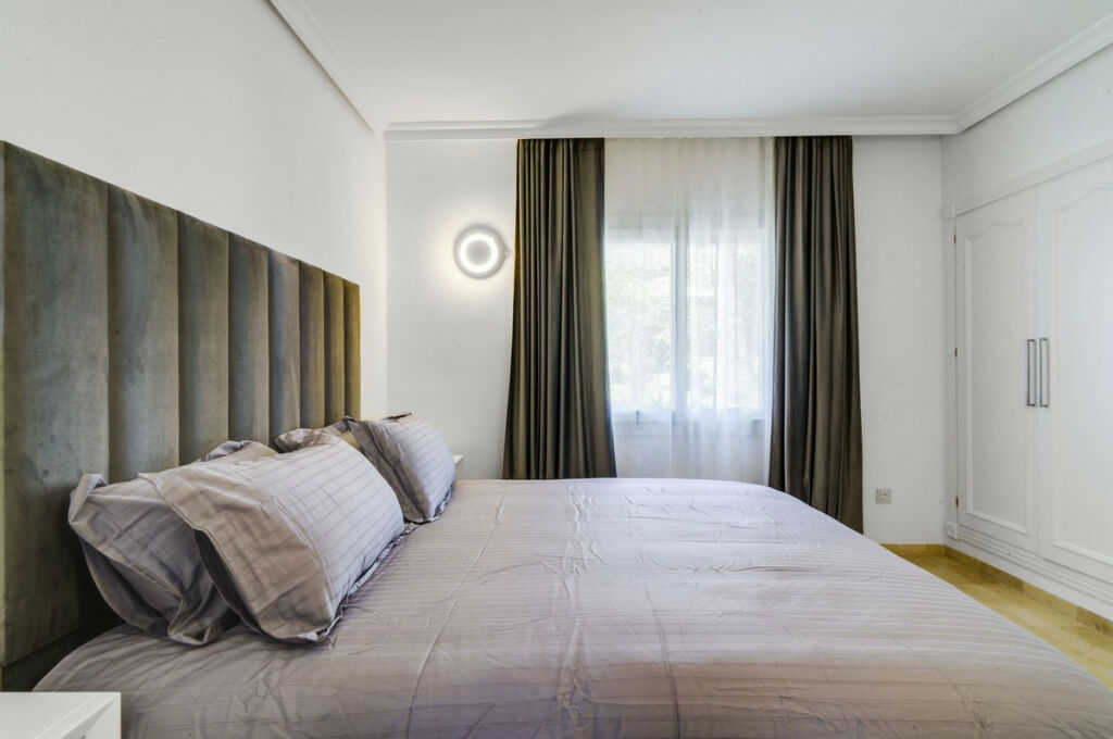 Ground Floor Apartment Estepona Málaga - image 19
