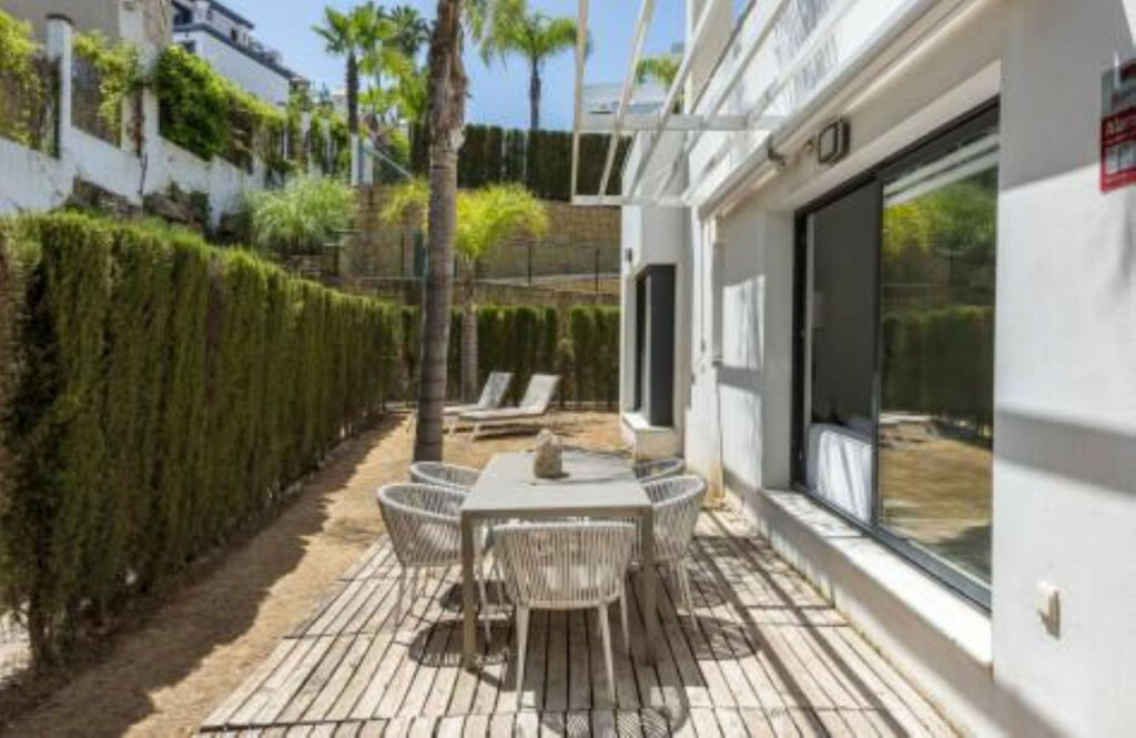 Ground Floor Apartment The Golden Mile Málaga - image 19