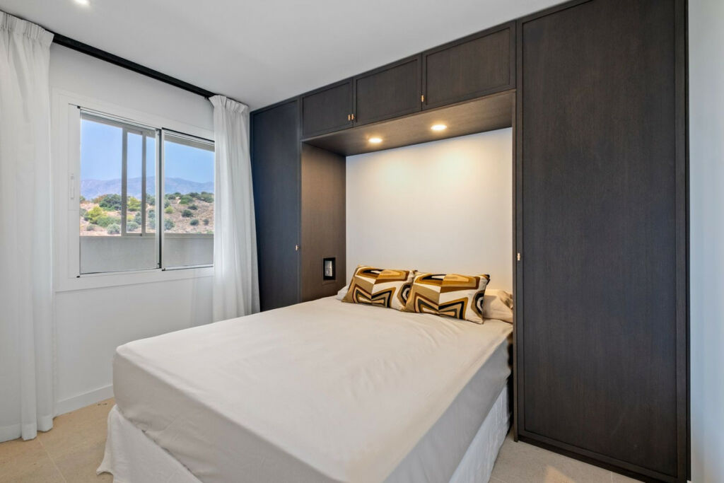Middle Floor Apartment Fuengirola Málaga - image 19
