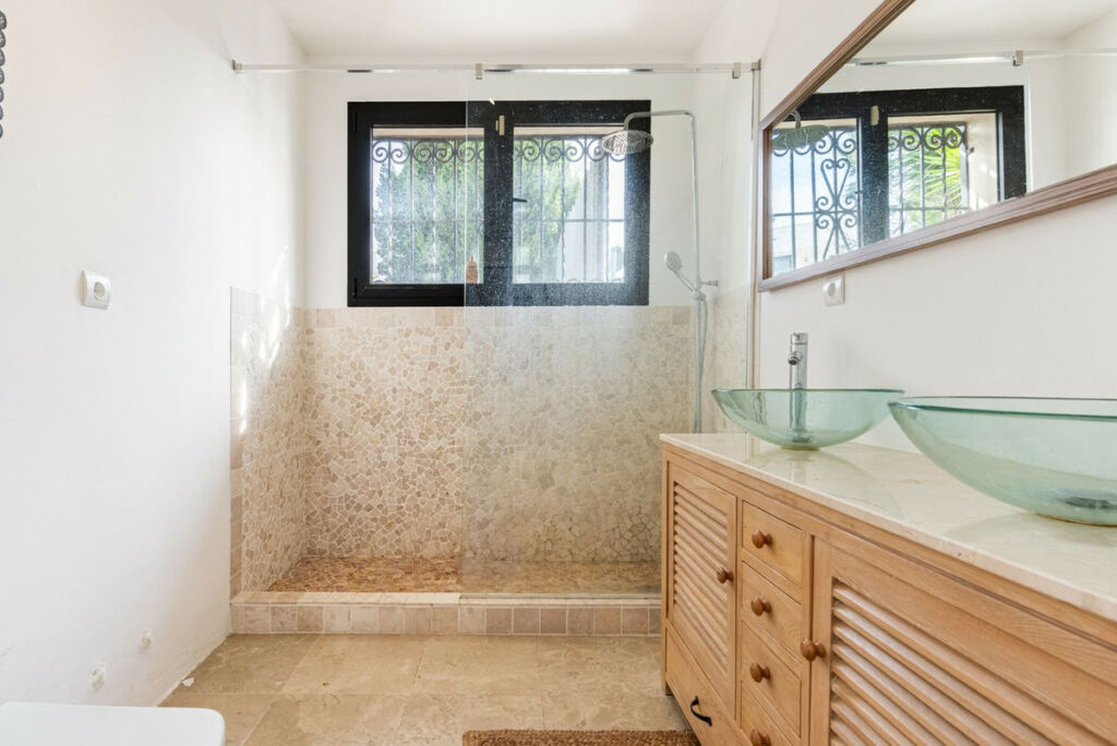 Detached Villa Manilva Málaga - image 19