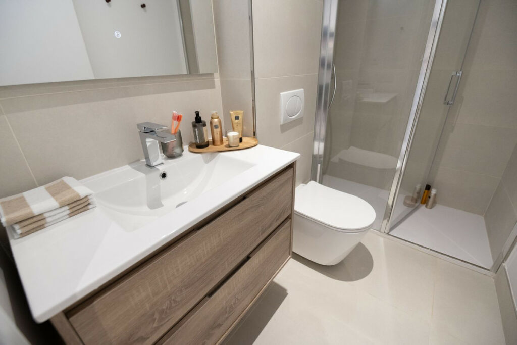 Penthouse Duplex Higueron Málaga - image 19