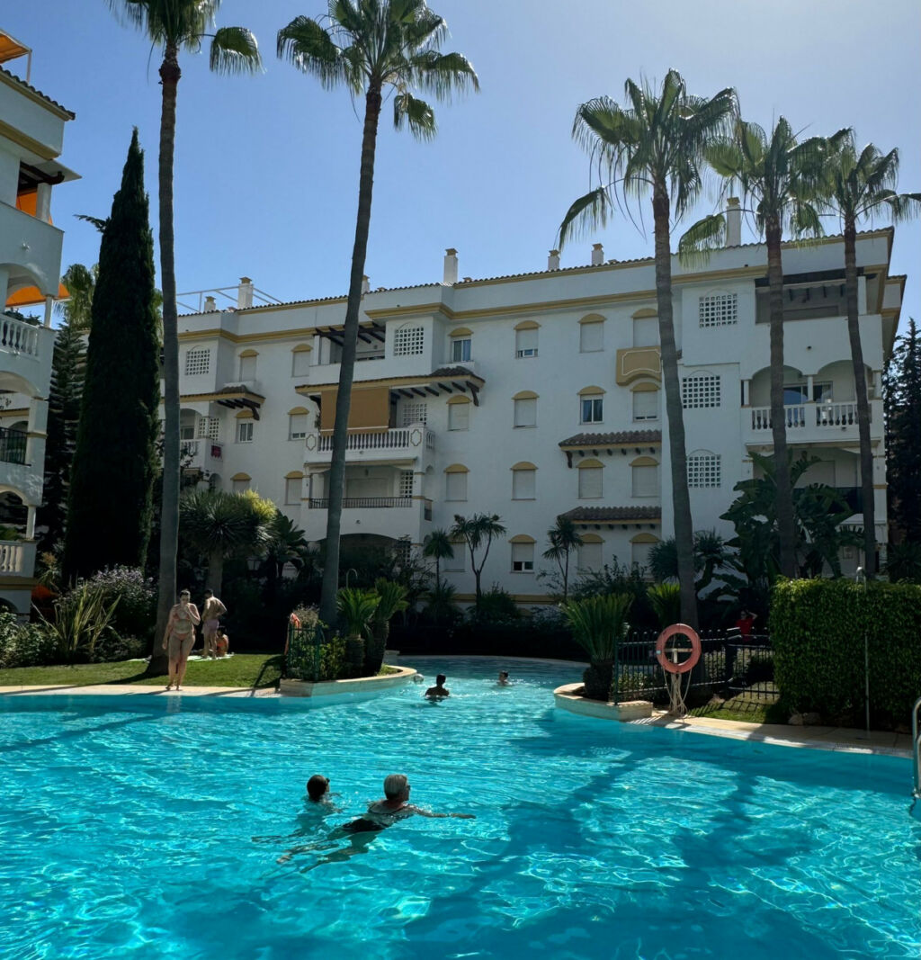 Ground Floor Apartment The Golden Mile Málaga - image 19