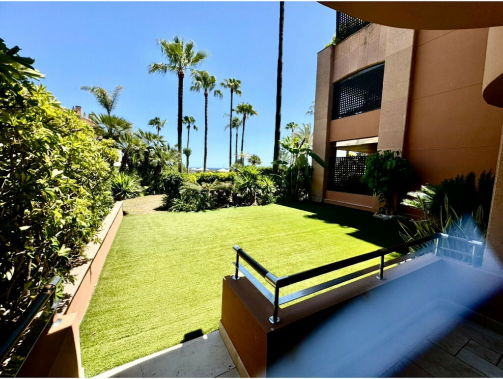 Ground Floor Apartment Puerto Banús Málaga - image 19