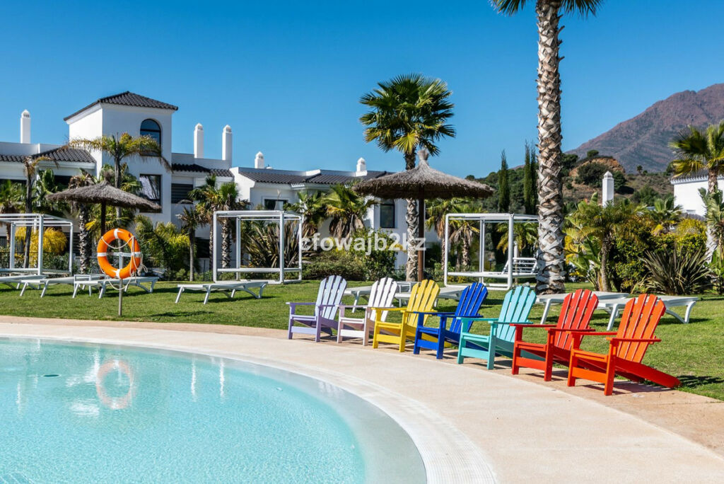 Top Floor Apartment Estepona Málaga - image 19