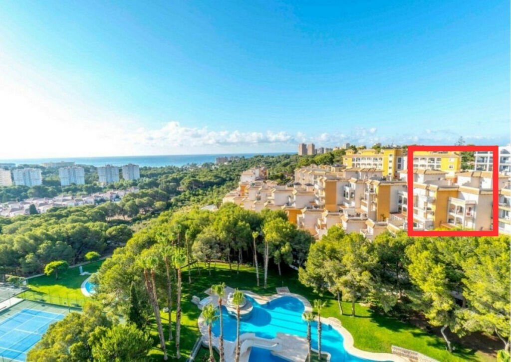 Middle Floor Apartment Campoamor Alicante - image 19