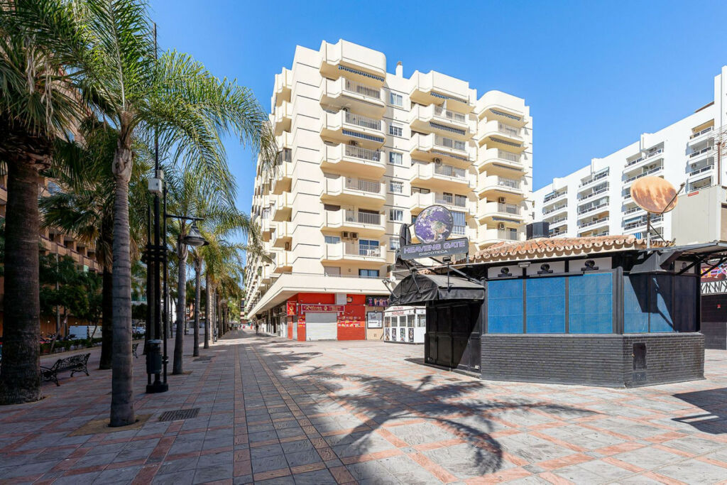 Top Floor Apartment Fuengirola Málaga - image 19