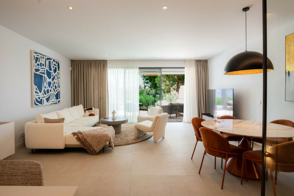 Semi-Detached House Elviria Málaga - image 19