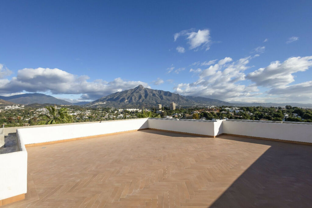 Penthouse Nueva Andalucía Málaga - image 19
