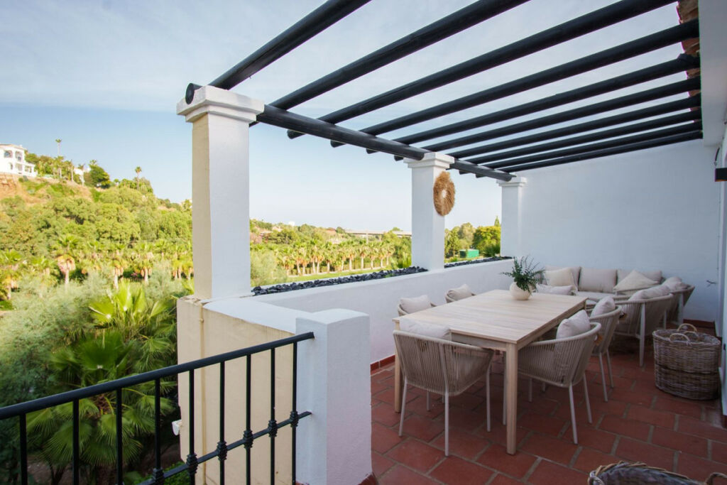 Middle Floor Apartment La Quinta Málaga - image 19
