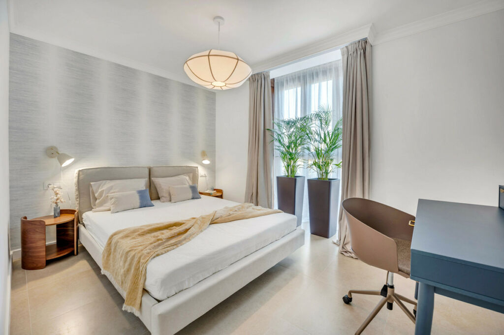 Middle Floor Apartment Estepona Málaga - image 19