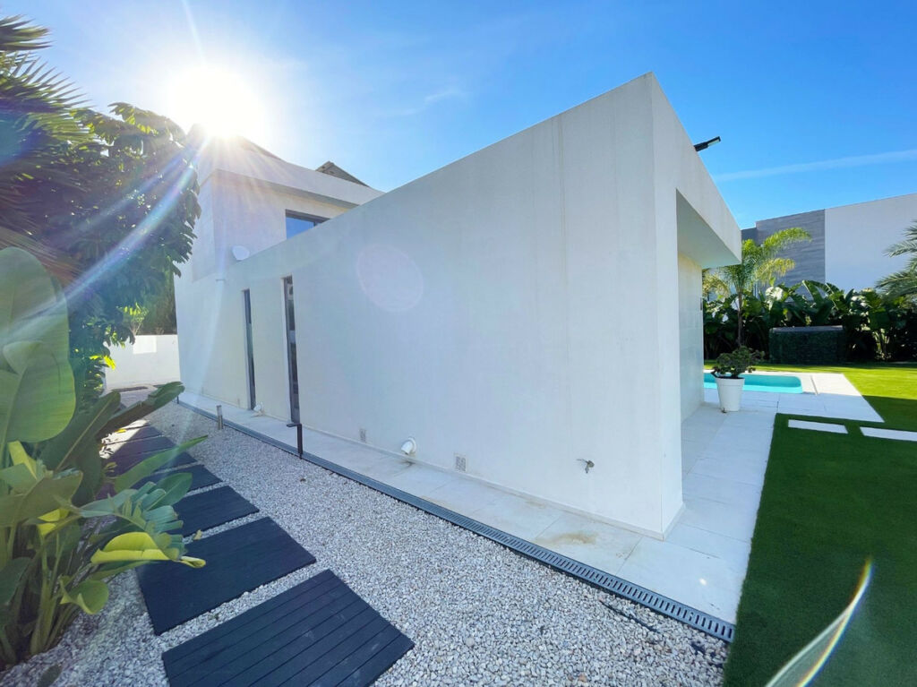 Detached Villa Calpe Alicante - image 19