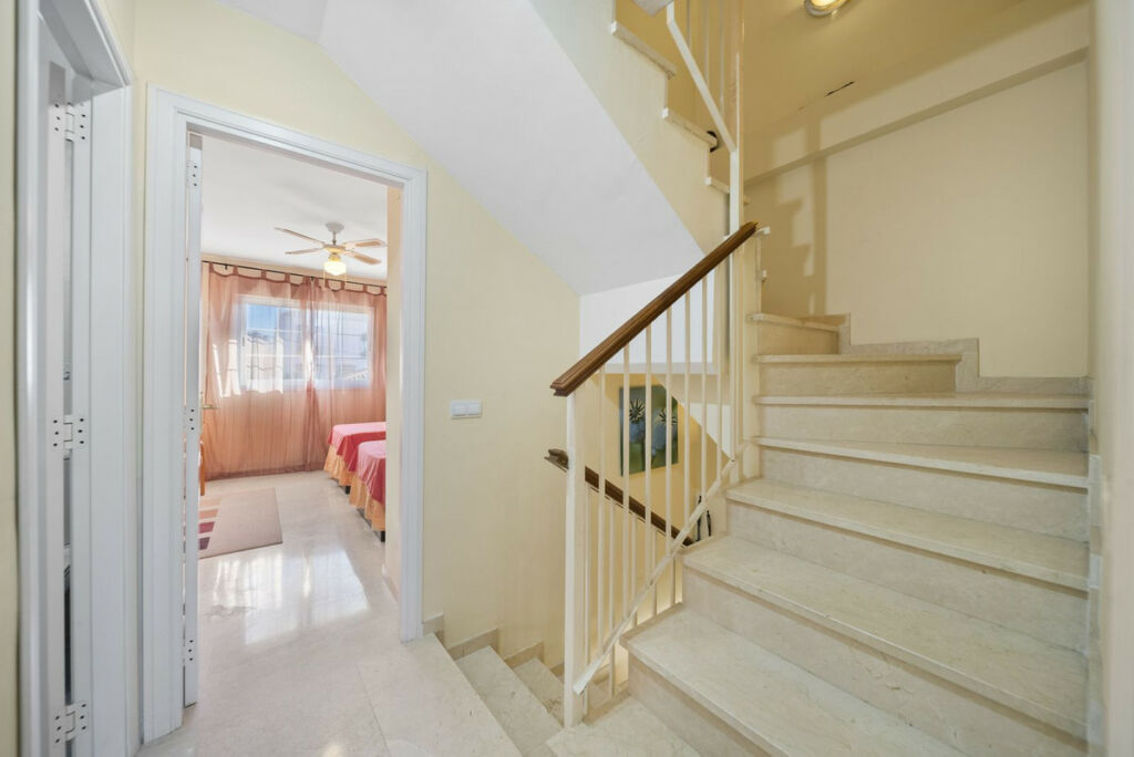 Semi-Detached House Benalmadena Málaga - image 19