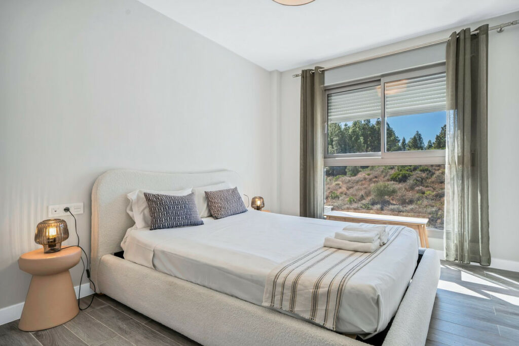 Middle Floor Apartment El Chaparral Málaga - image 19