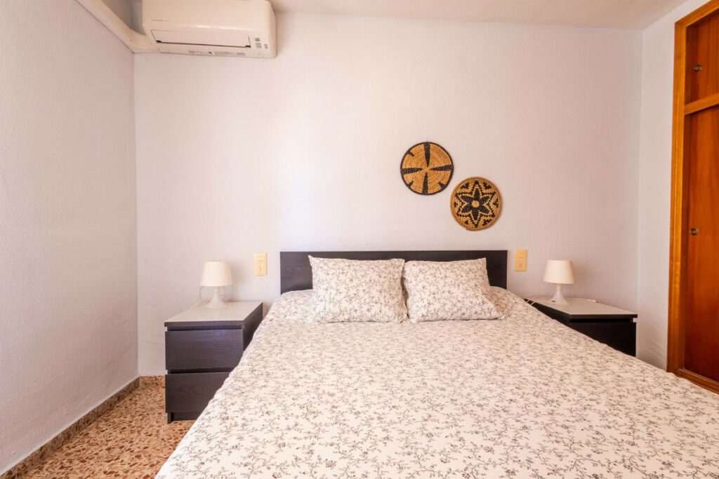 Middle Floor Apartment Torrevieja Alicante - image 19