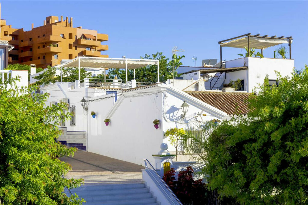 Semi-Detached House Estepona Málaga - image 19
