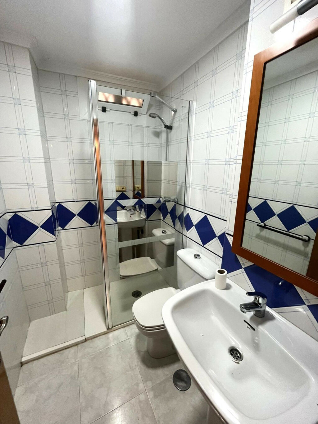 Middle Floor Apartment Torrevieja Alicante - image 19