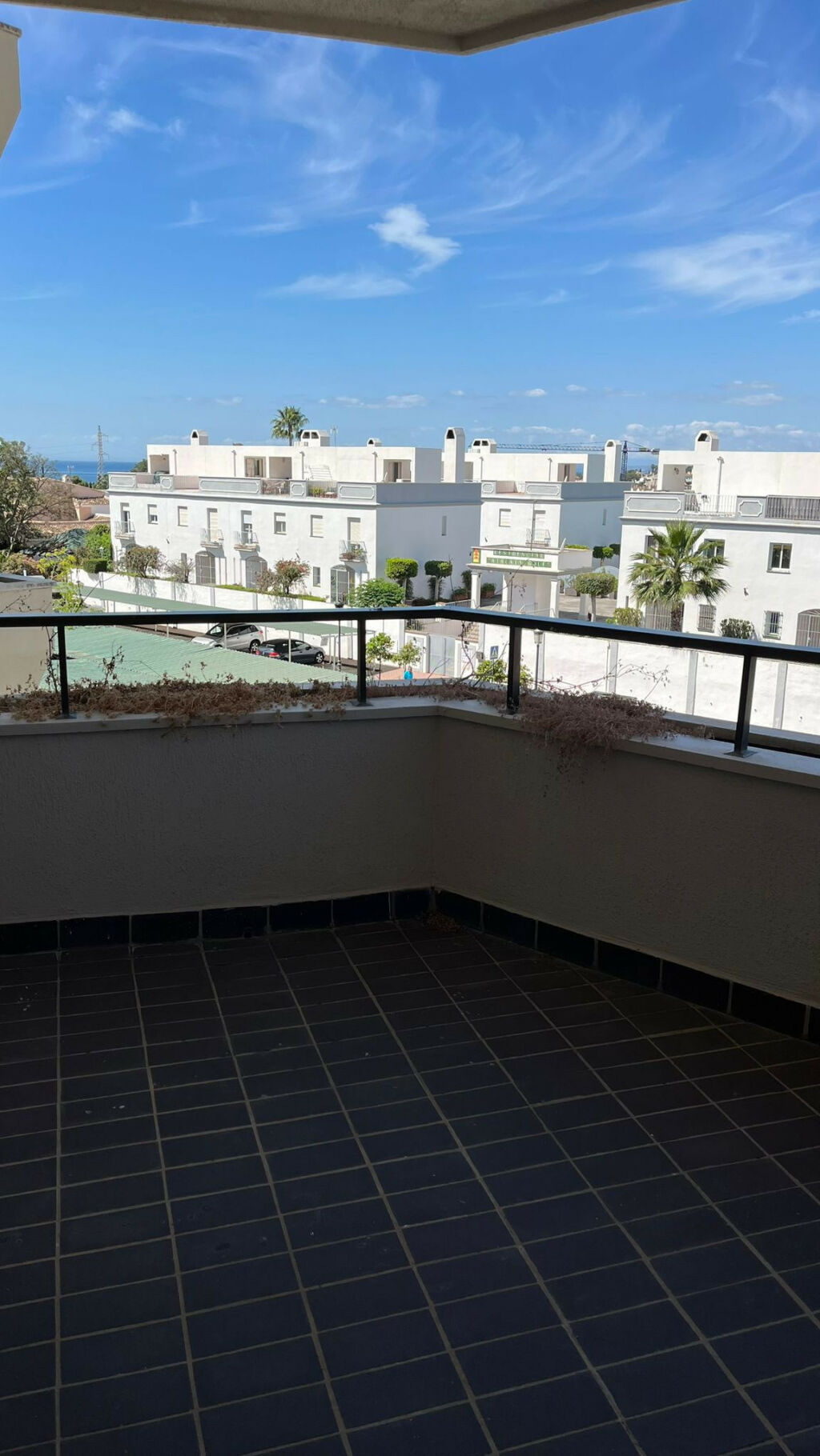 Middle Floor Apartment Estepona Málaga - image 19