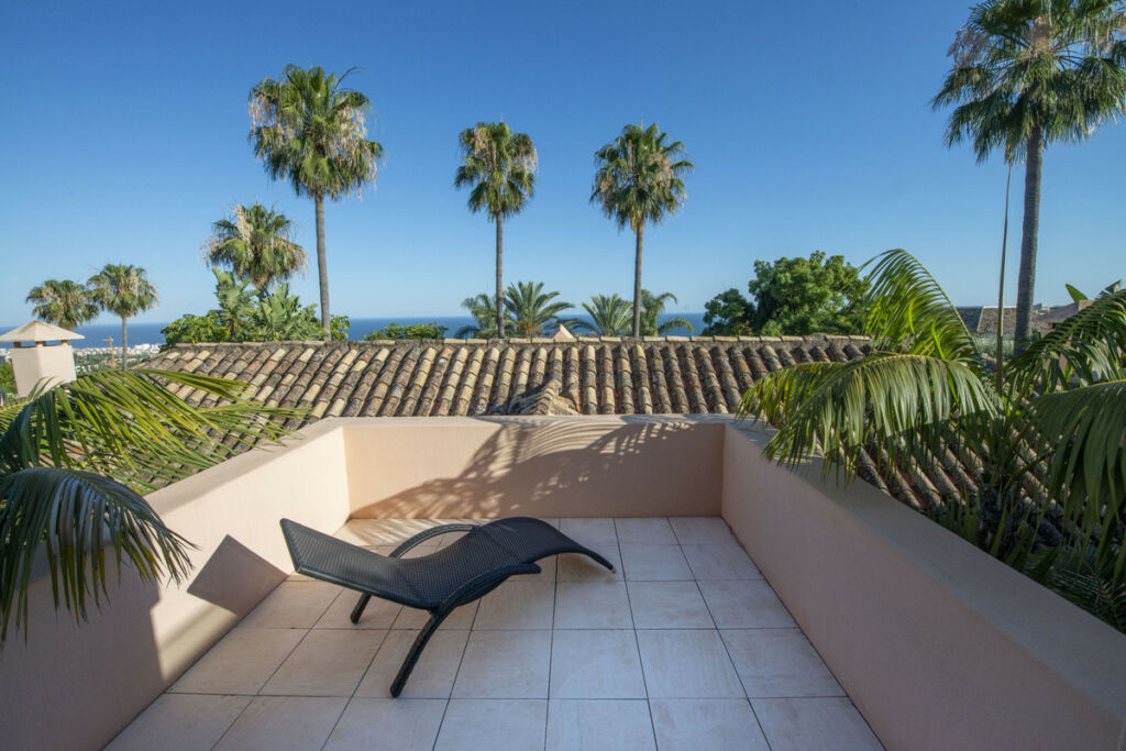 Detached Villa Sierra Blanca Málaga - image 19