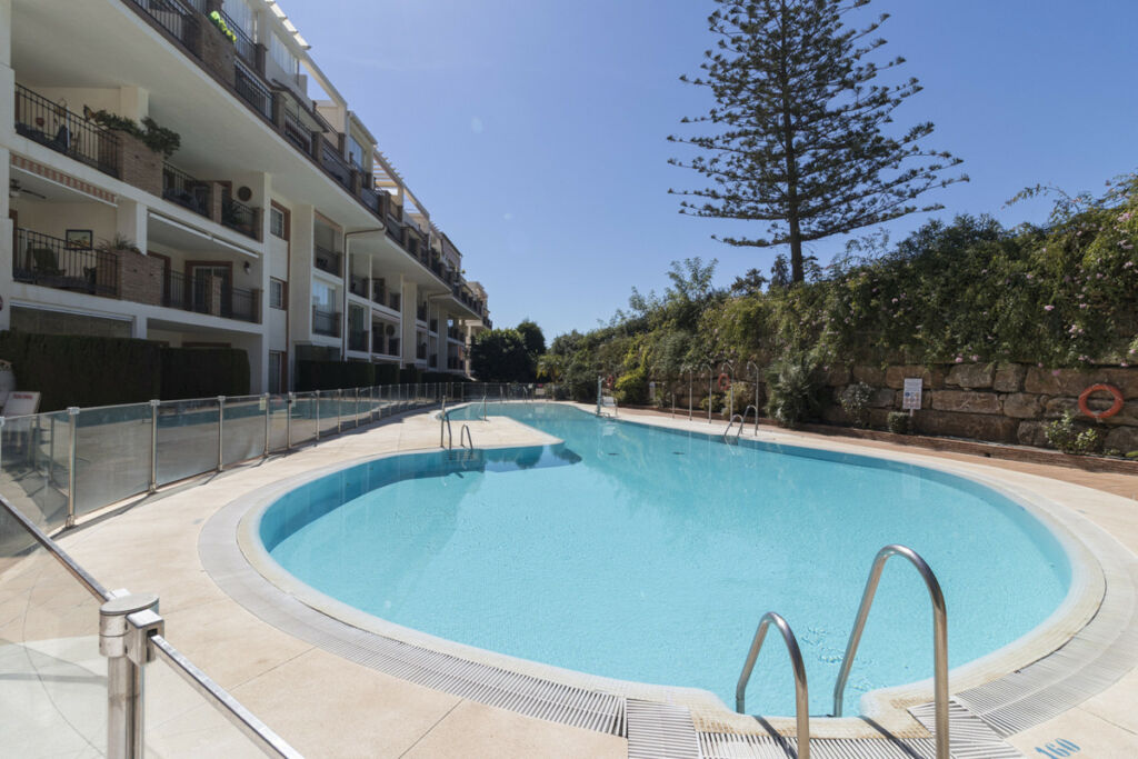 Middle Floor Apartment Mijas Golf Málaga - image 2