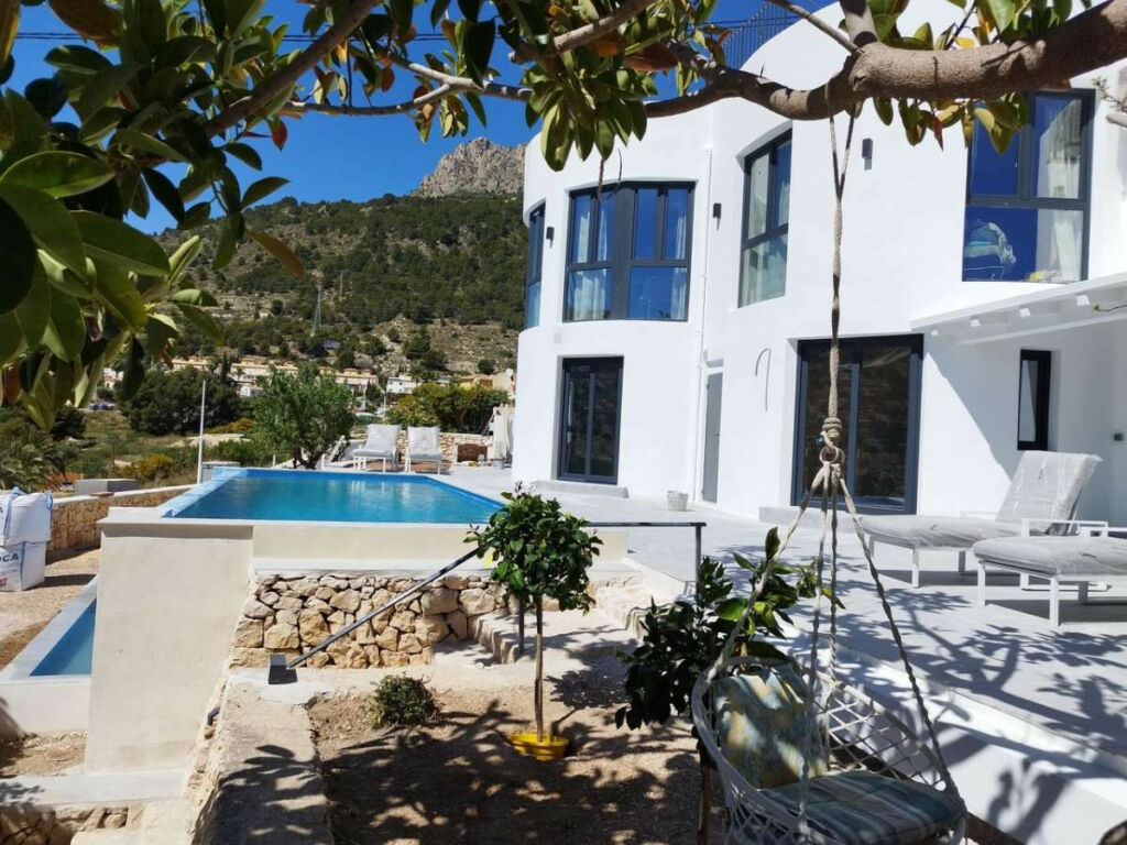 Detached Villa Calpe Alicante - image 2