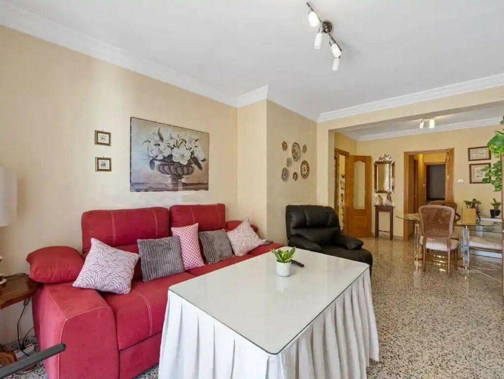 Middle Floor Apartment Estepona Málaga - image 2